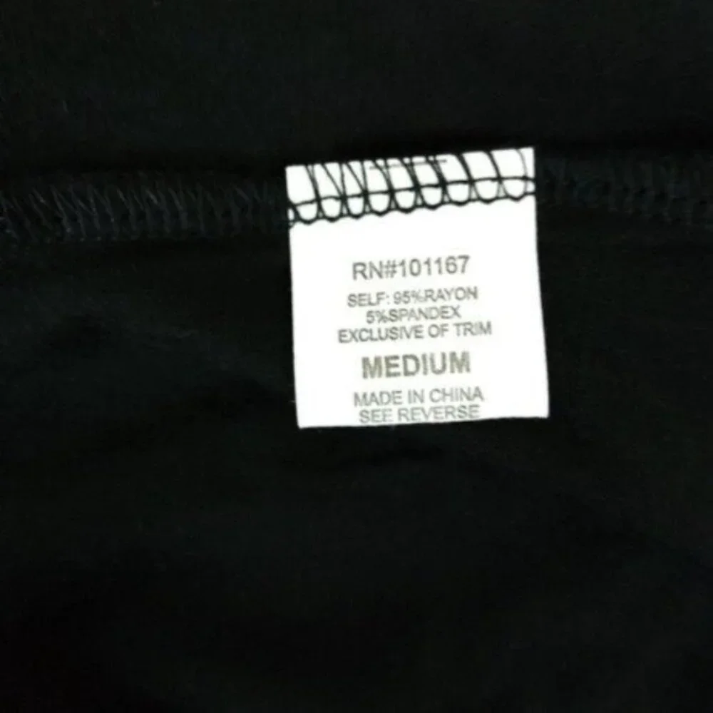 Cha Cha Vente Crochet Trim Cold-shoulder Top In Black Size Medium - Picture 5 of 6